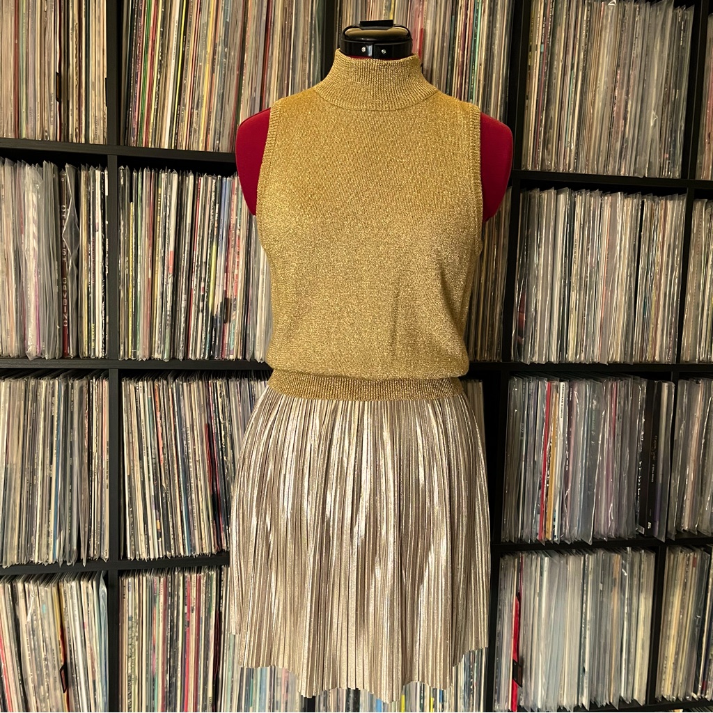2 Piece Skirt Sweater Set : Heart Of Gold Tank Pleated Vintage Cute Classic S